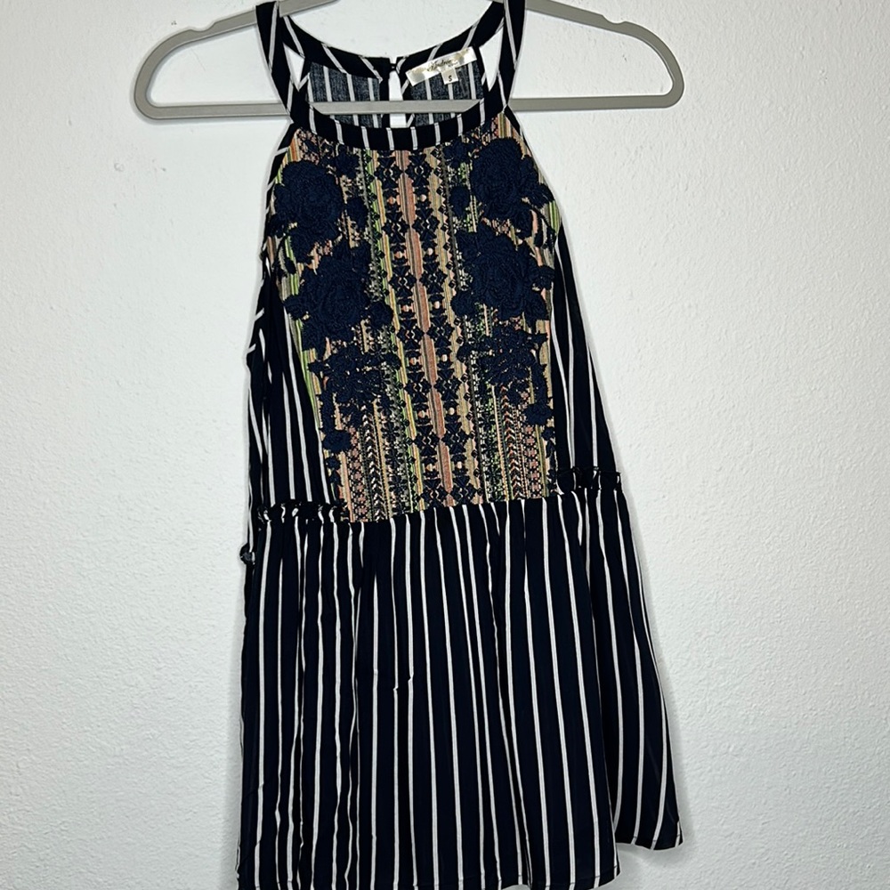 EUC Andree embroidered girls dress  Size S